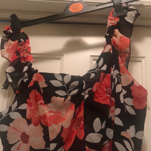 Floral chiffon summer dress. - Picture 2 of 2